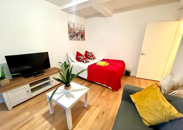 2 Bed Flat Near To London Bridge